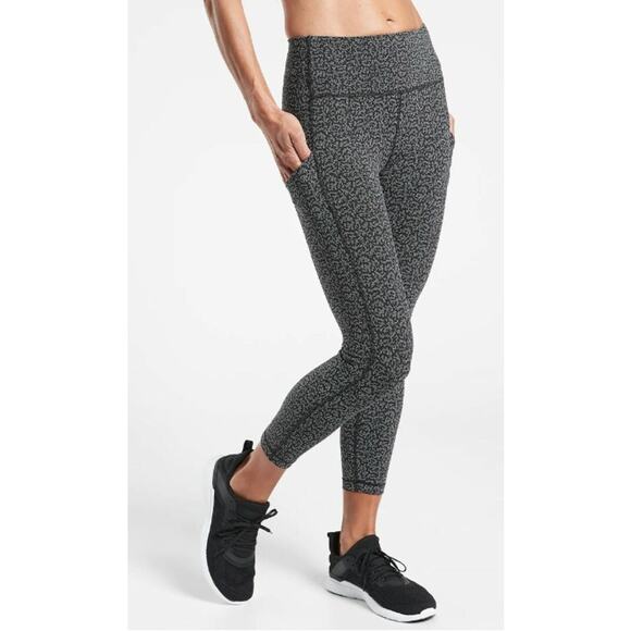 Athleta Small Black Gray Ultimate Stash Pocket Textured 7/8 Tight Static Print - Picture 12 of 12